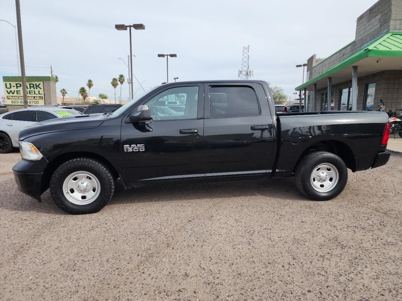 RAM 1500 Tradesman 4x2 Crew Cab 5'7" Box 2018