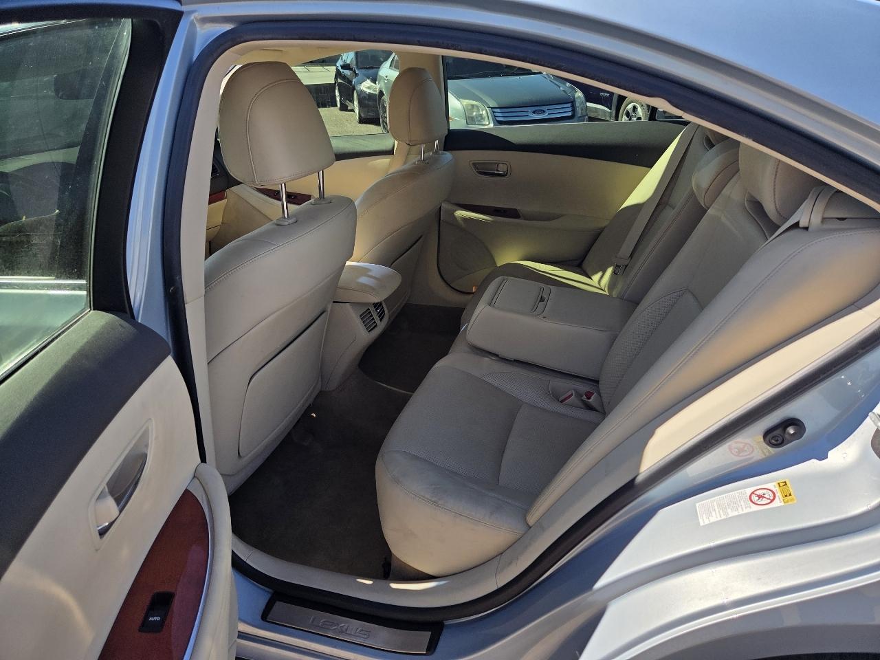 Lexus ES 350 4dr Sdn 2012