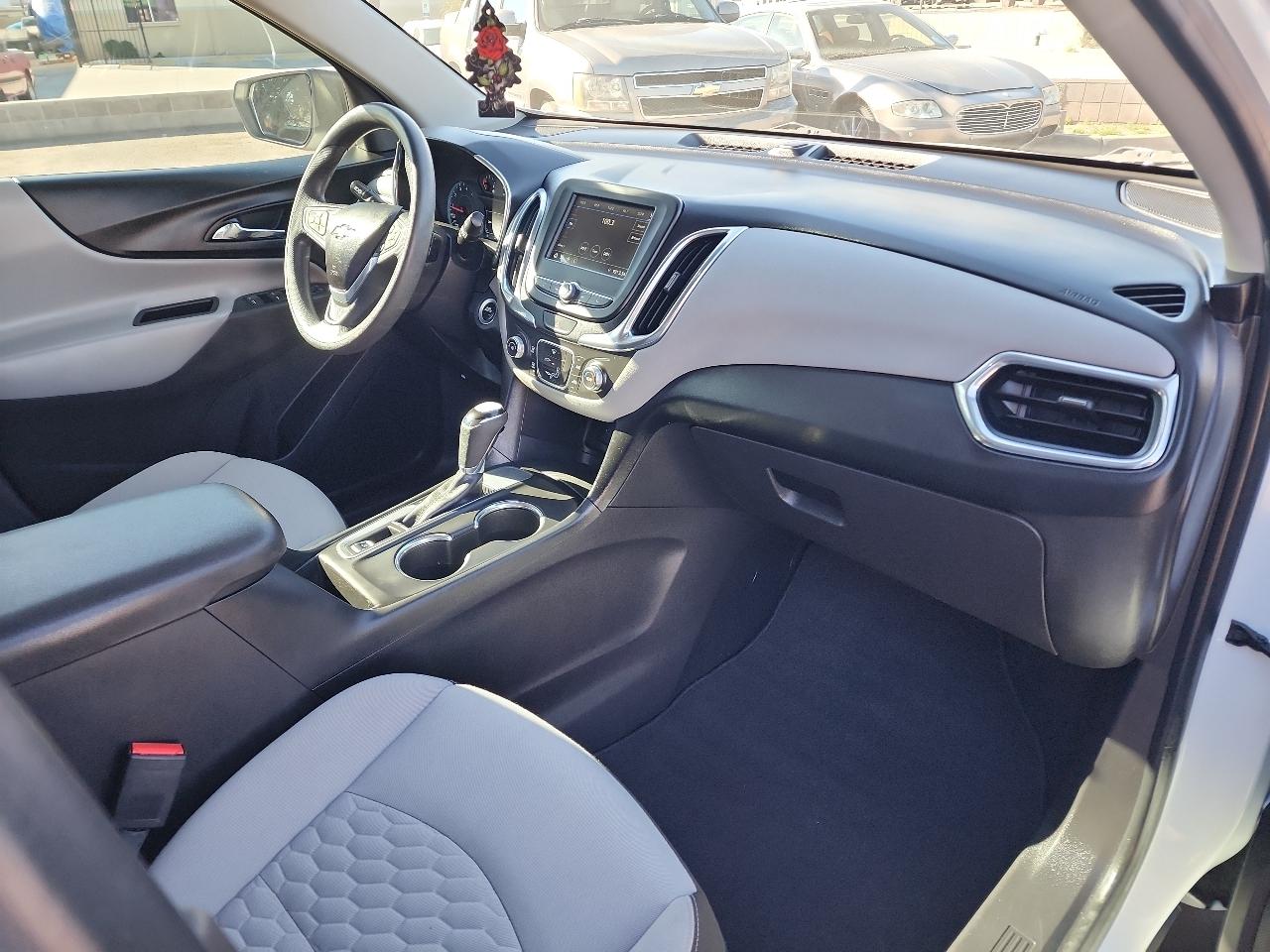 Chevrolet Equinox FWD 4dr LS w/1LS 2019