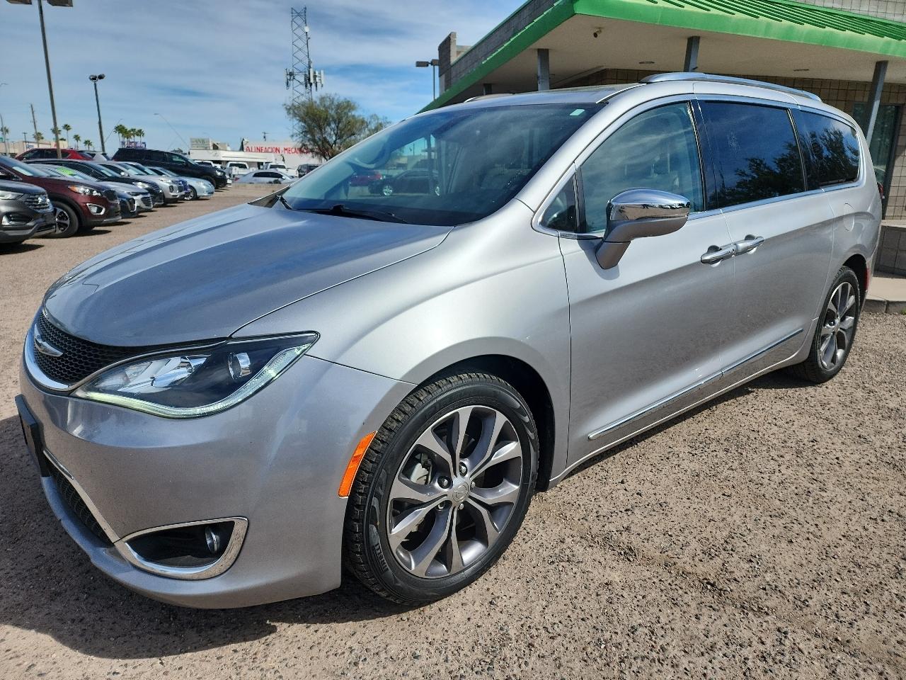 Chrysler Pacifica Limited FWD 2018