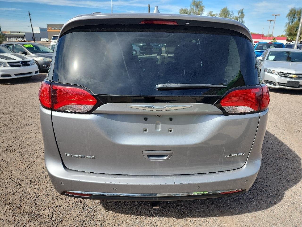 Chrysler Pacifica Limited FWD 2018