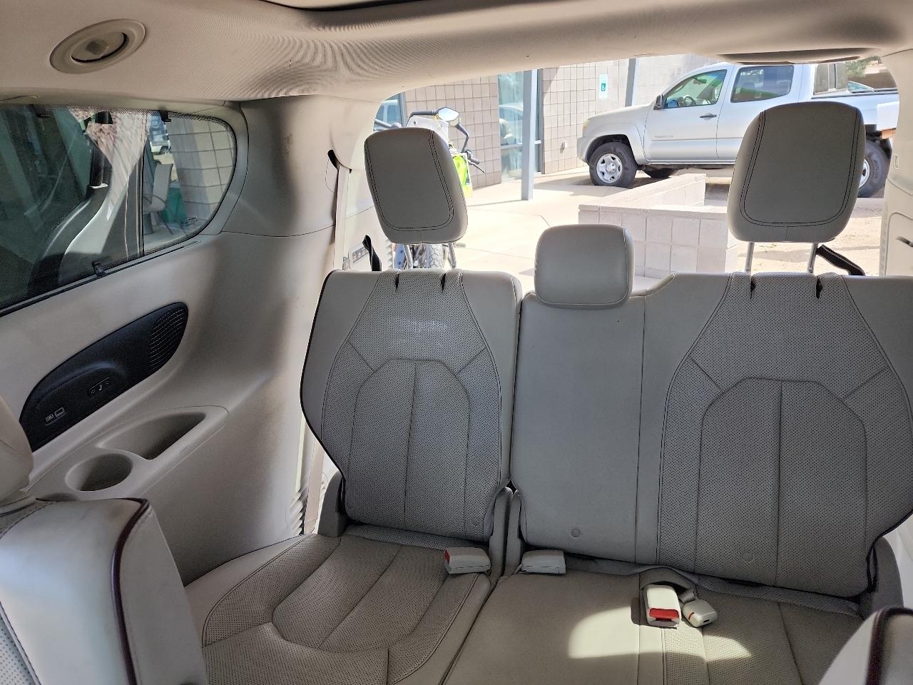 Chrysler Pacifica Limited FWD 2018