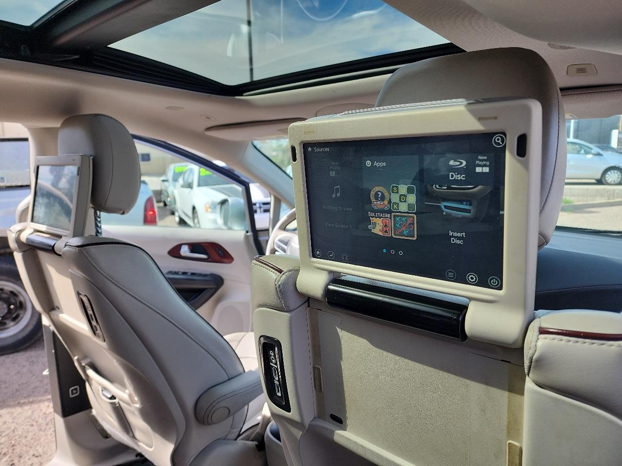 Chrysler Pacifica Limited FWD 2018