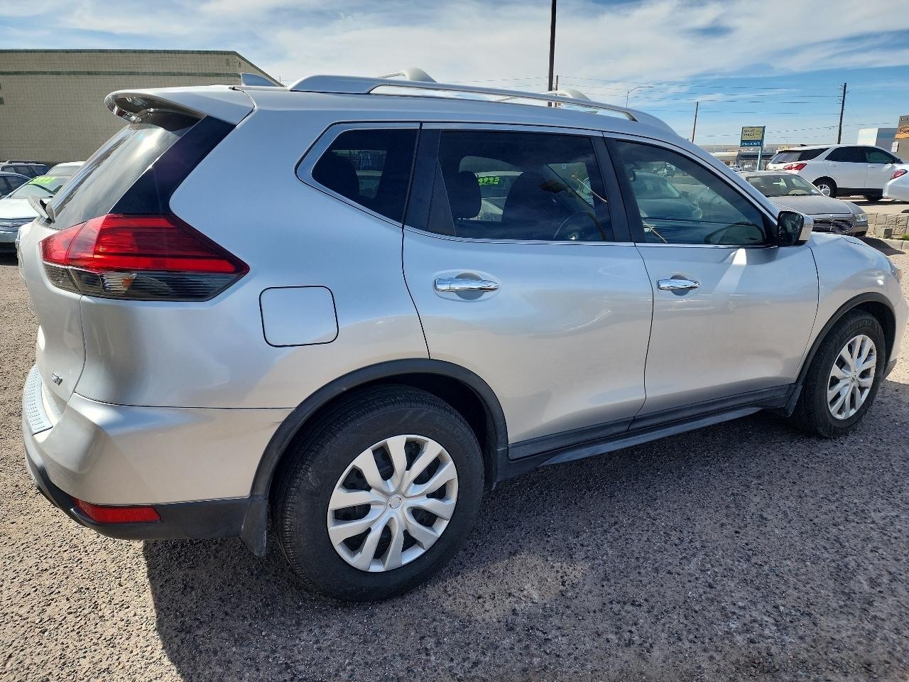 Nissan Rogue FWD S 2017