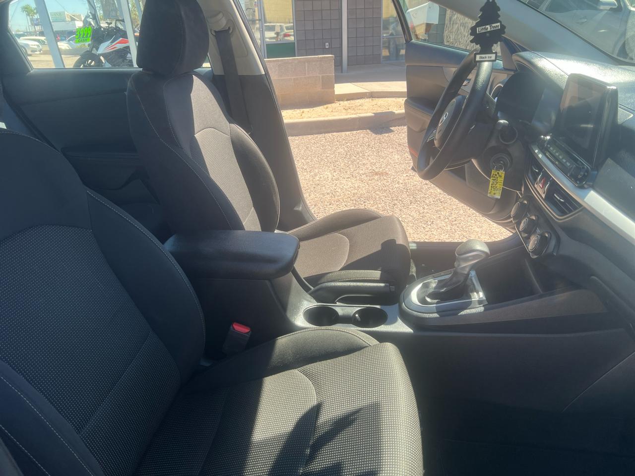 Kia Forte LXS IVT 2020