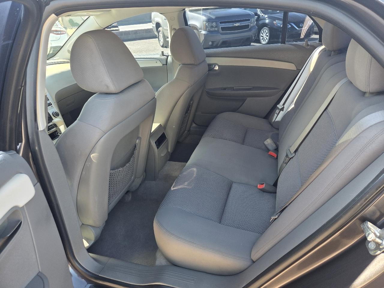 Chevrolet Malibu 4dr Sdn LS w/1FL 2012