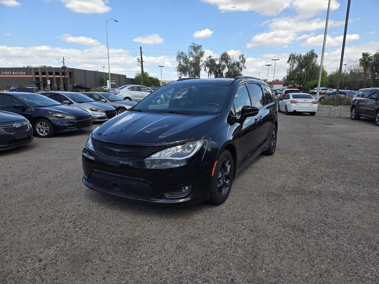 Chrysler Pacifica Limited FWD 2018