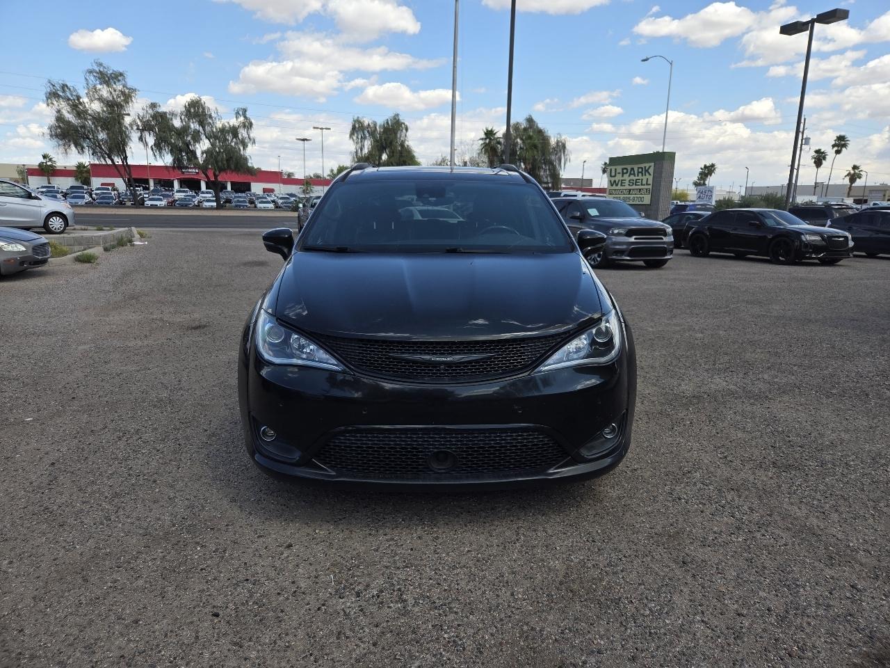 Chrysler Pacifica Limited FWD 2018