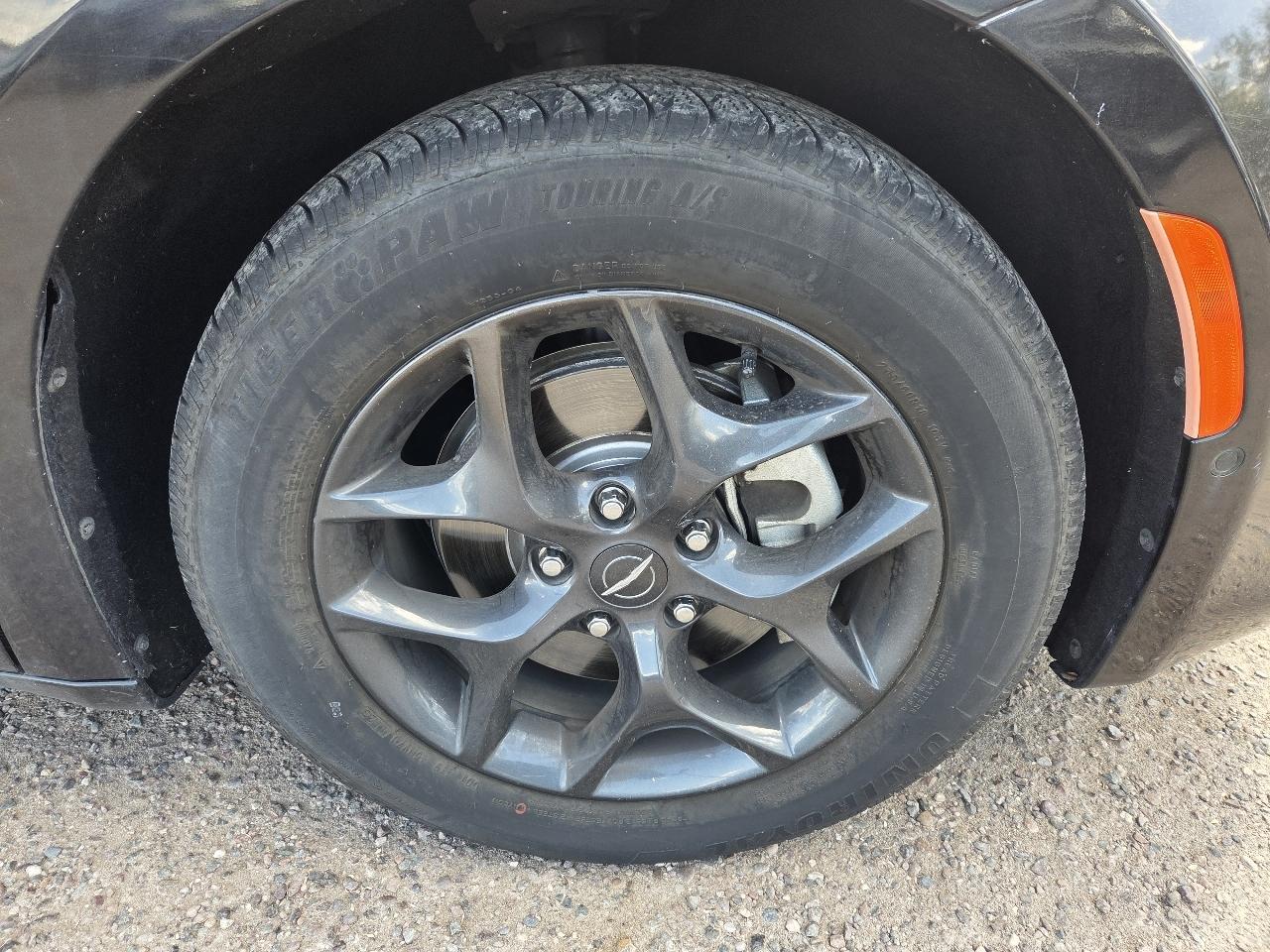 Chrysler Pacifica Limited FWD 2018