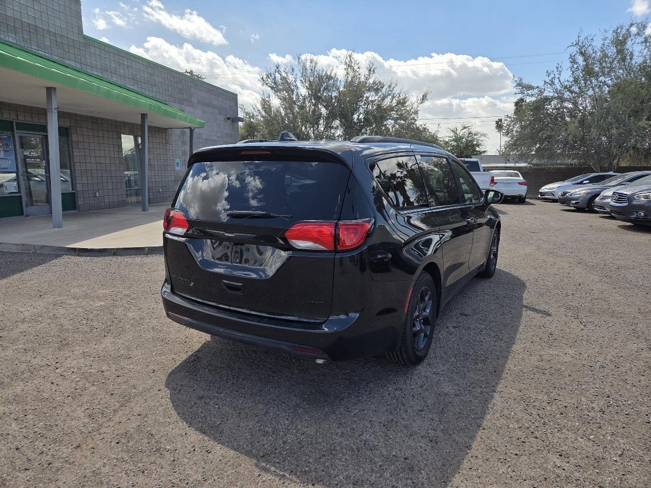 Chrysler Pacifica Limited FWD 2018