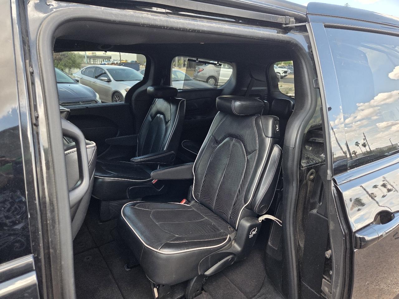 Chrysler Pacifica Limited FWD 2018