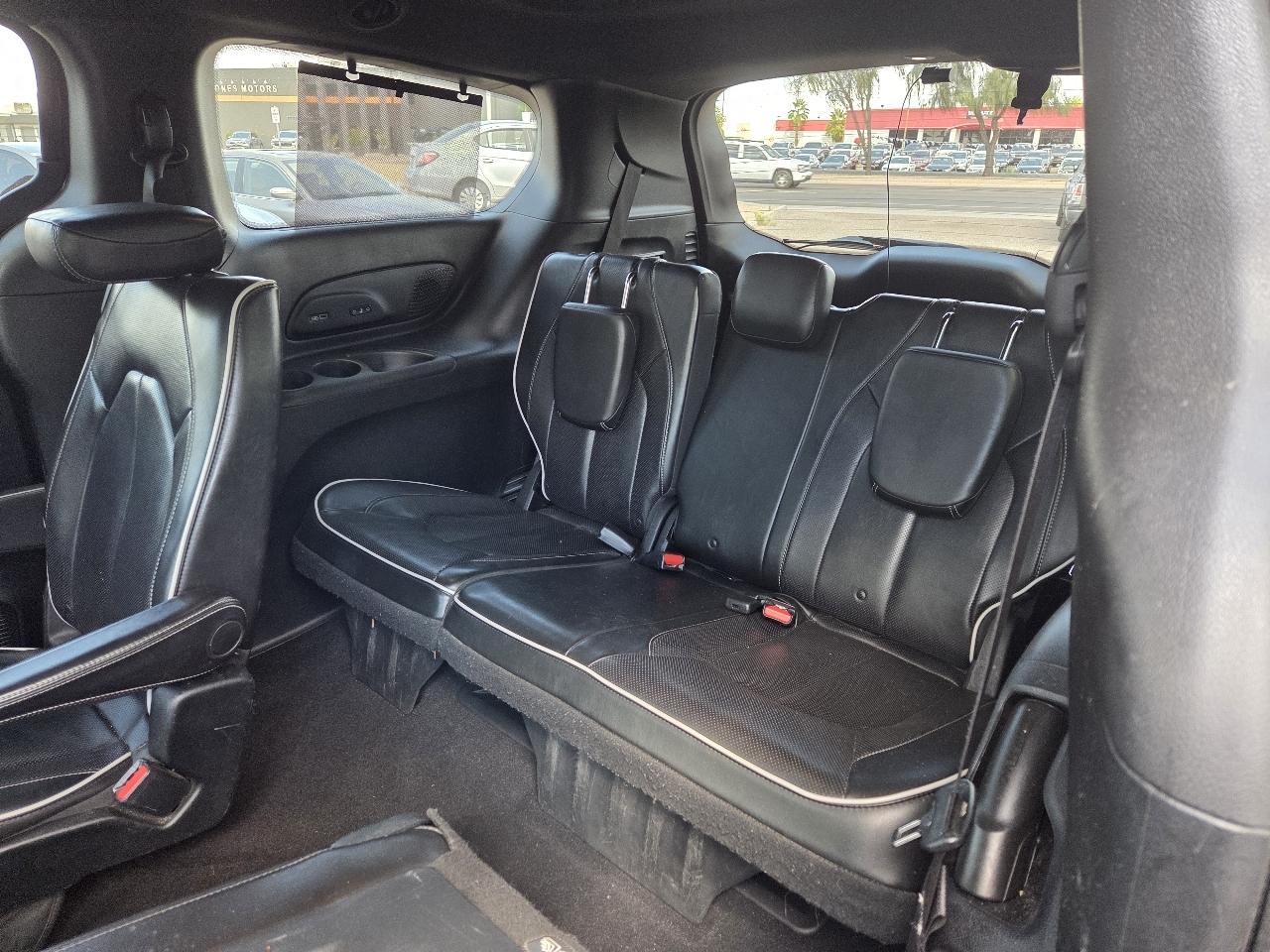 Chrysler Pacifica Limited FWD 2018