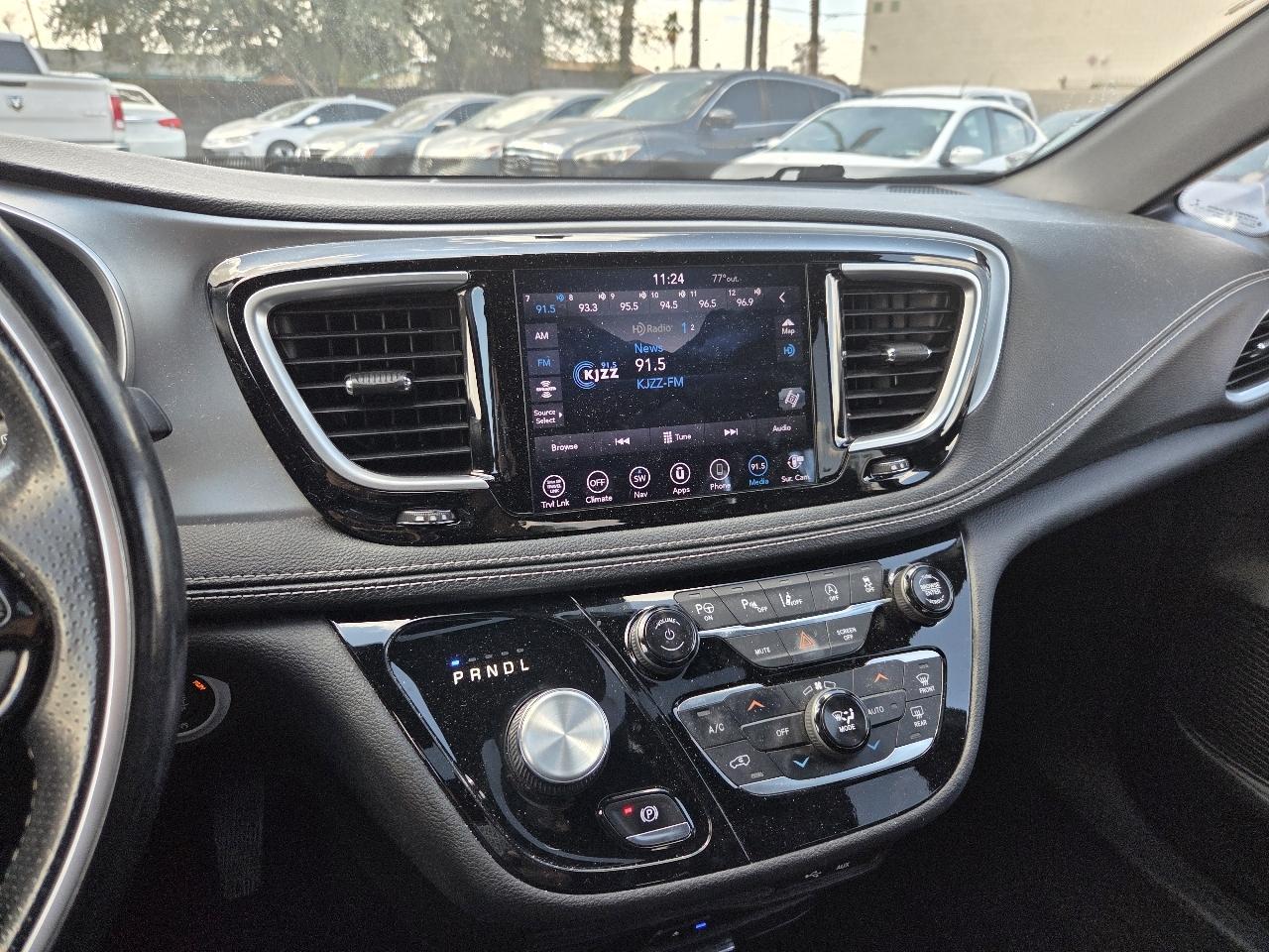 Chrysler Pacifica Limited FWD 2018