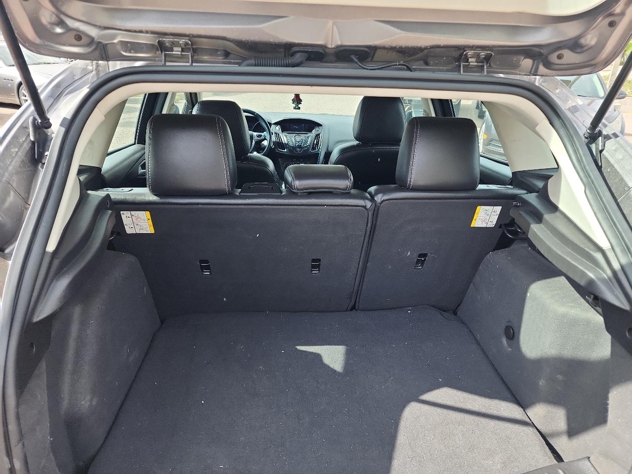 Ford Focus 5dr HB SE 2014