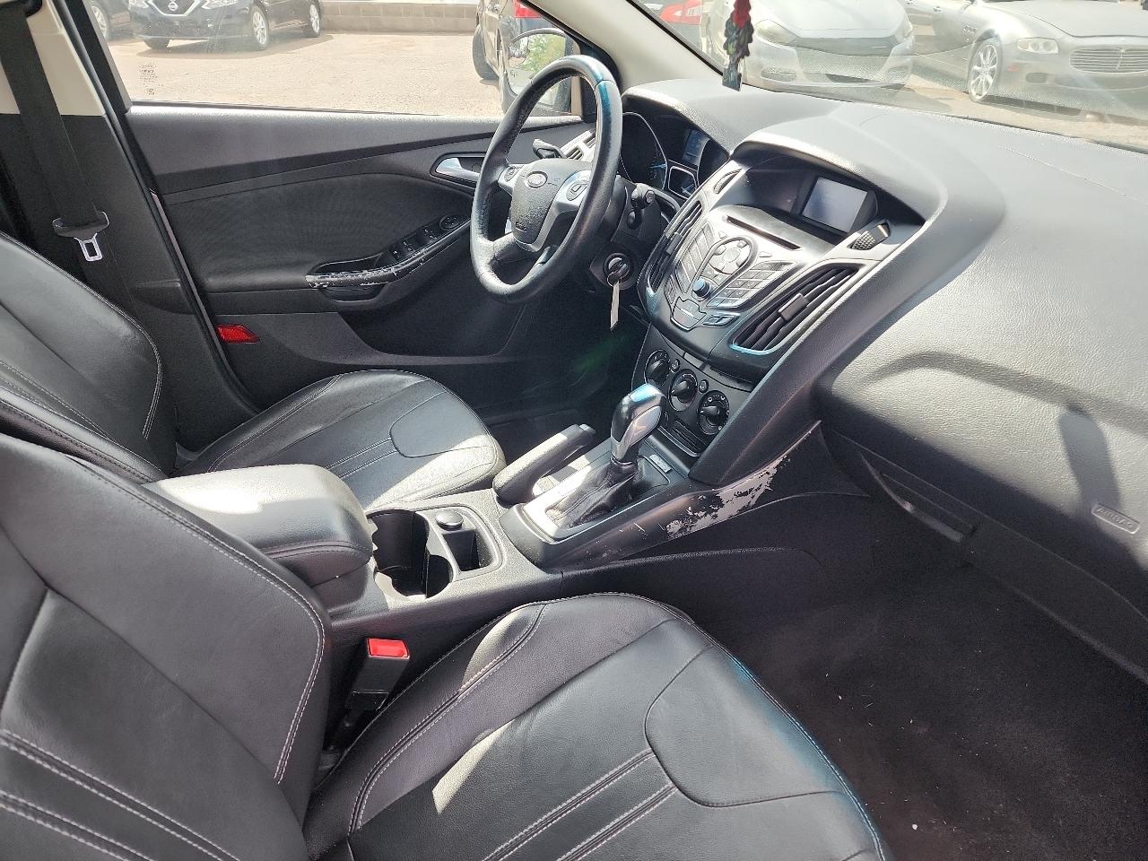 Ford Focus 5dr HB SE 2014