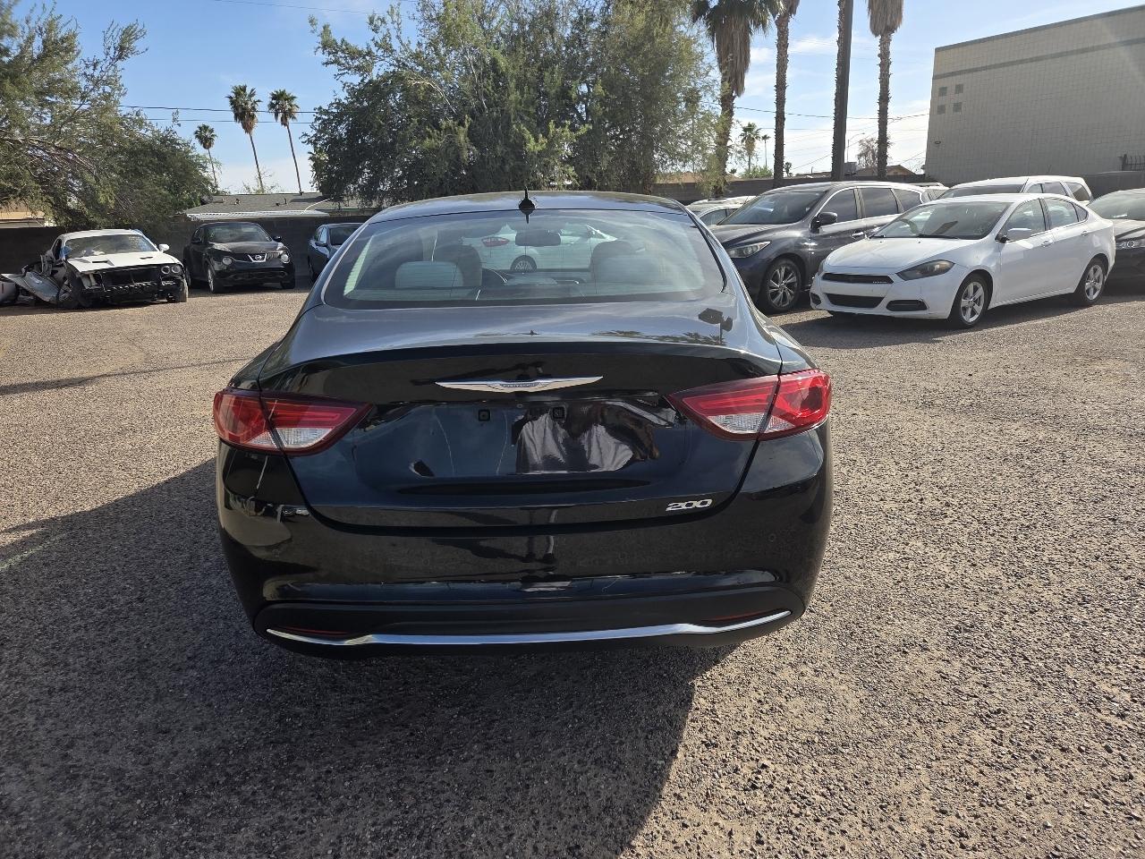 Chrysler 200 4dr Sdn Limited FWD 2015