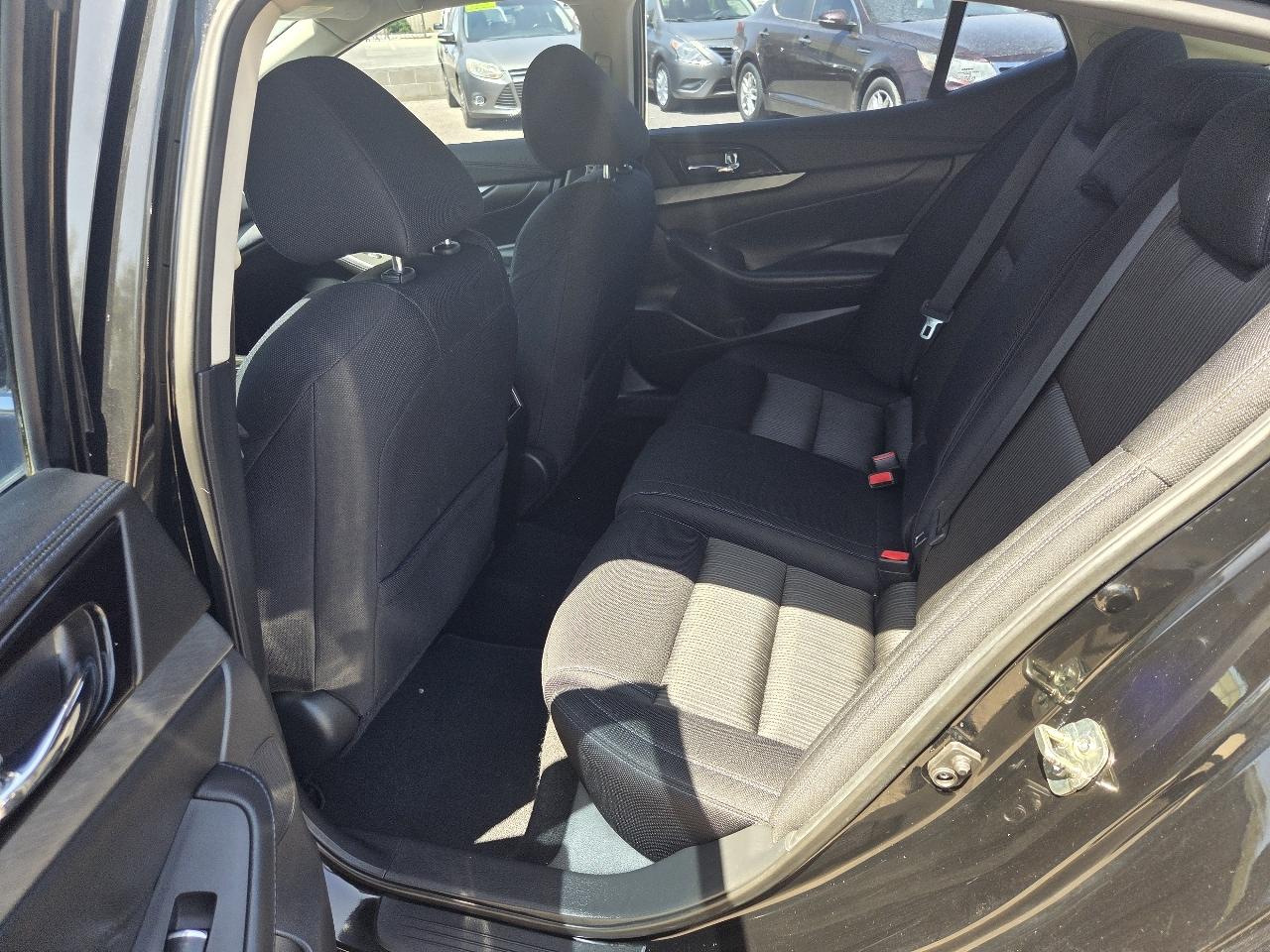 Nissan Maxima 4dr Sdn 3.5 S 2016