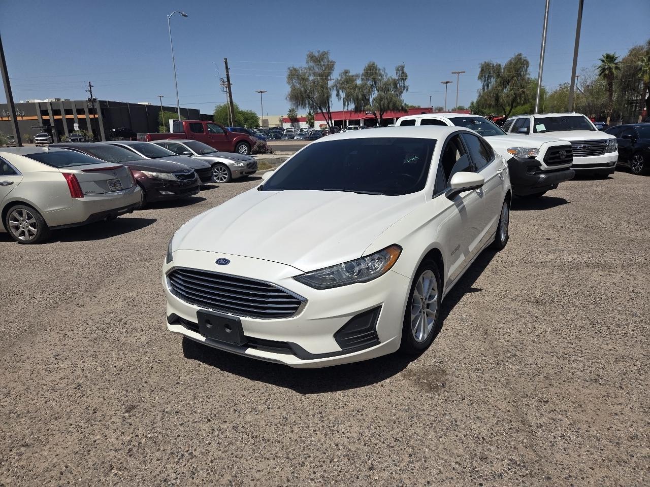 Ford Fusion Hybrid SE FWD 2019