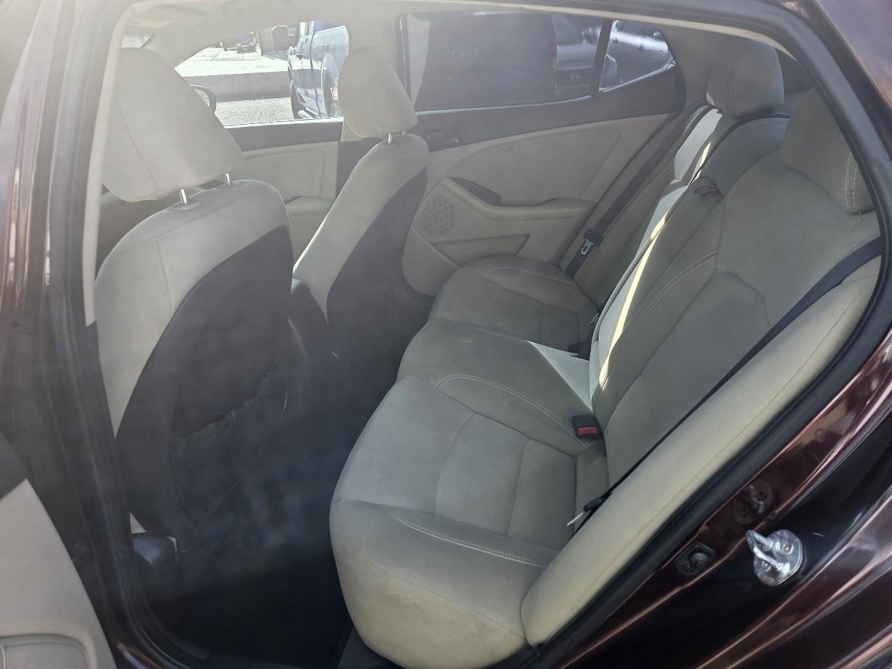 Kia Optima 4dr Sdn 2.4L Auto LX 2012