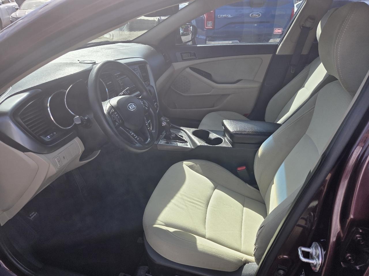 Kia Optima 4dr Sdn 2.4L Auto LX 2012