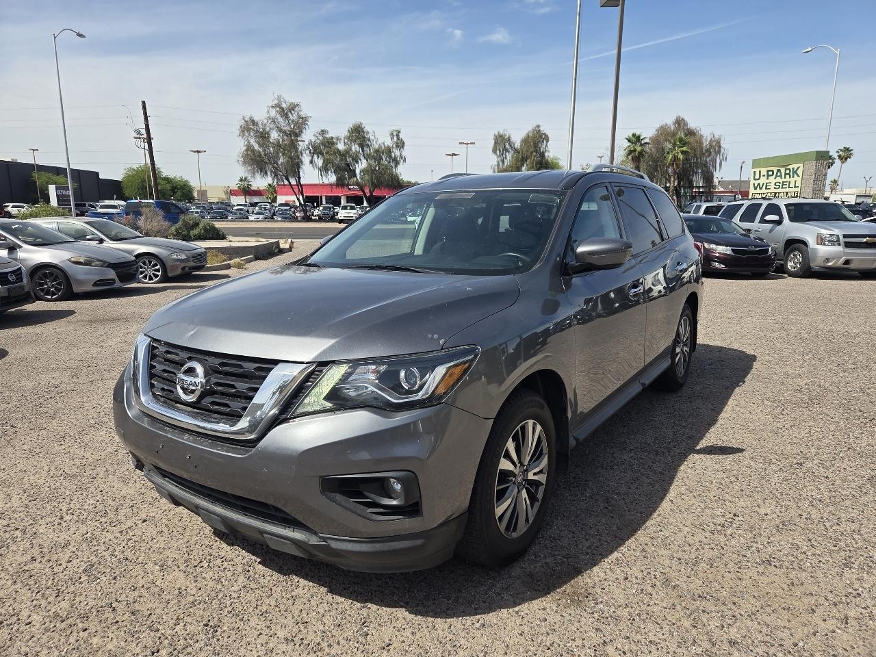 Nissan Pathfinder 4x4 SV 2019