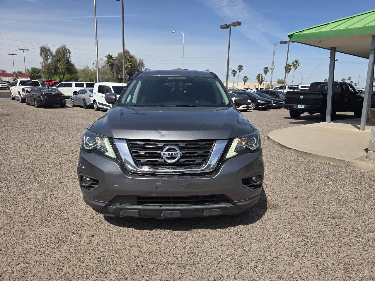 Nissan Pathfinder 4x4 SV 2019