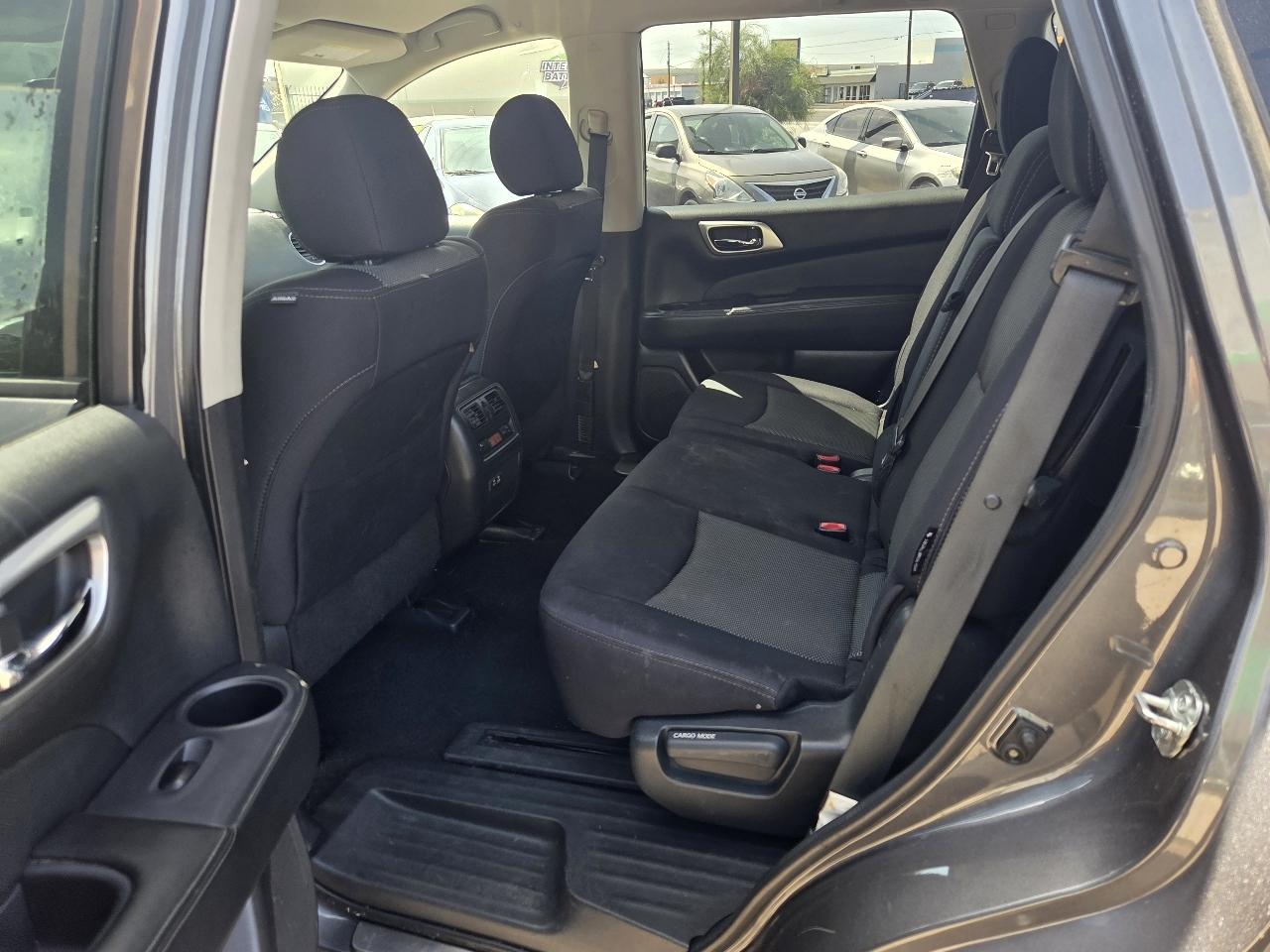 Nissan Pathfinder 4x4 SV 2019