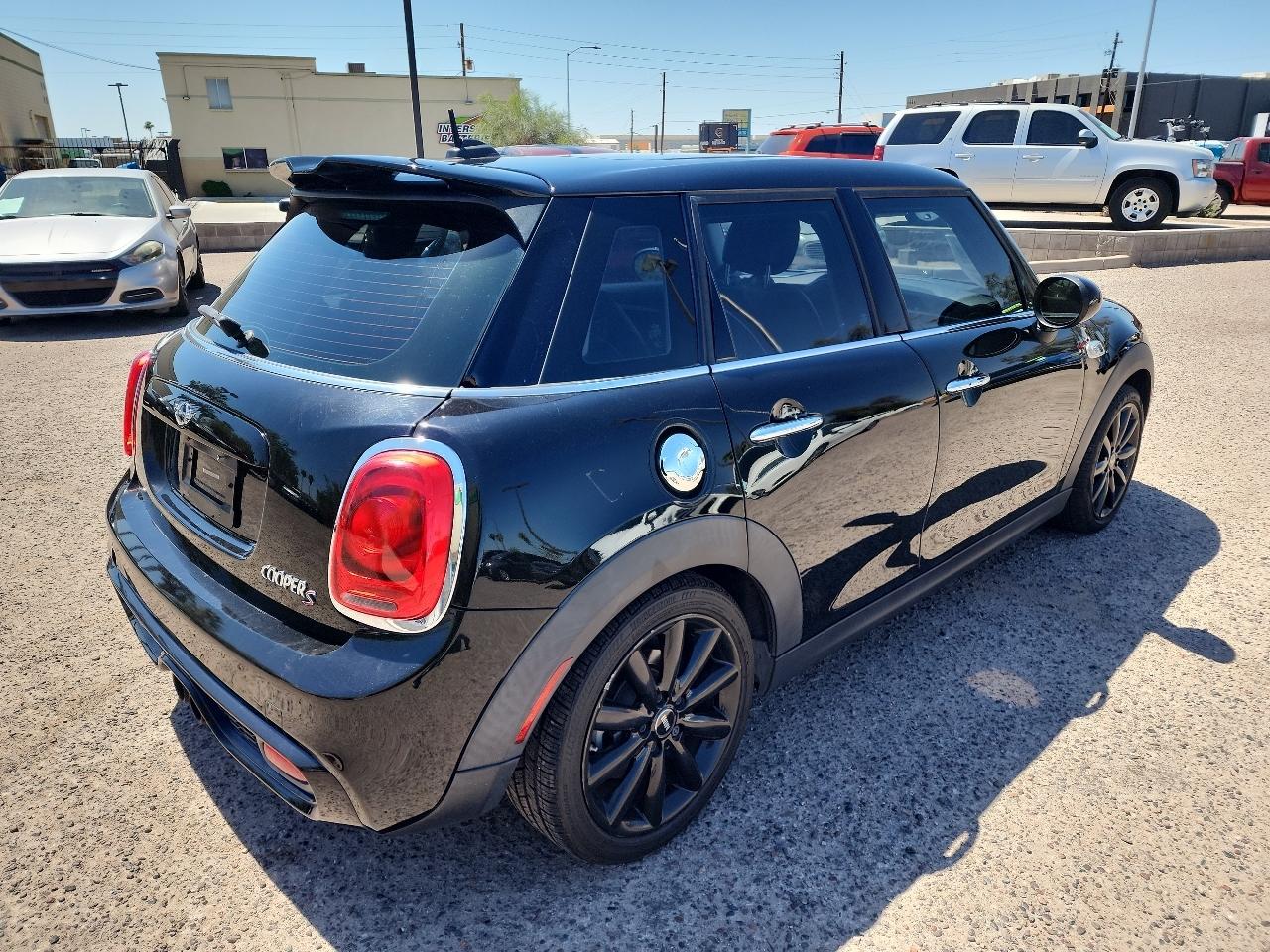 MINI Cooper Hardtop 4 Door 4dr HB S 2016