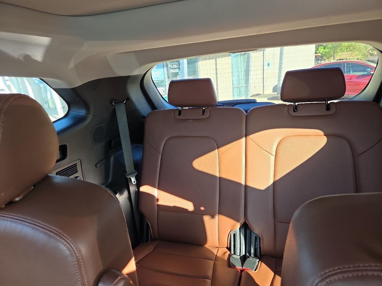 Hyundai Santa Fe FWD 4dr Limited w/Saddle Int 2014