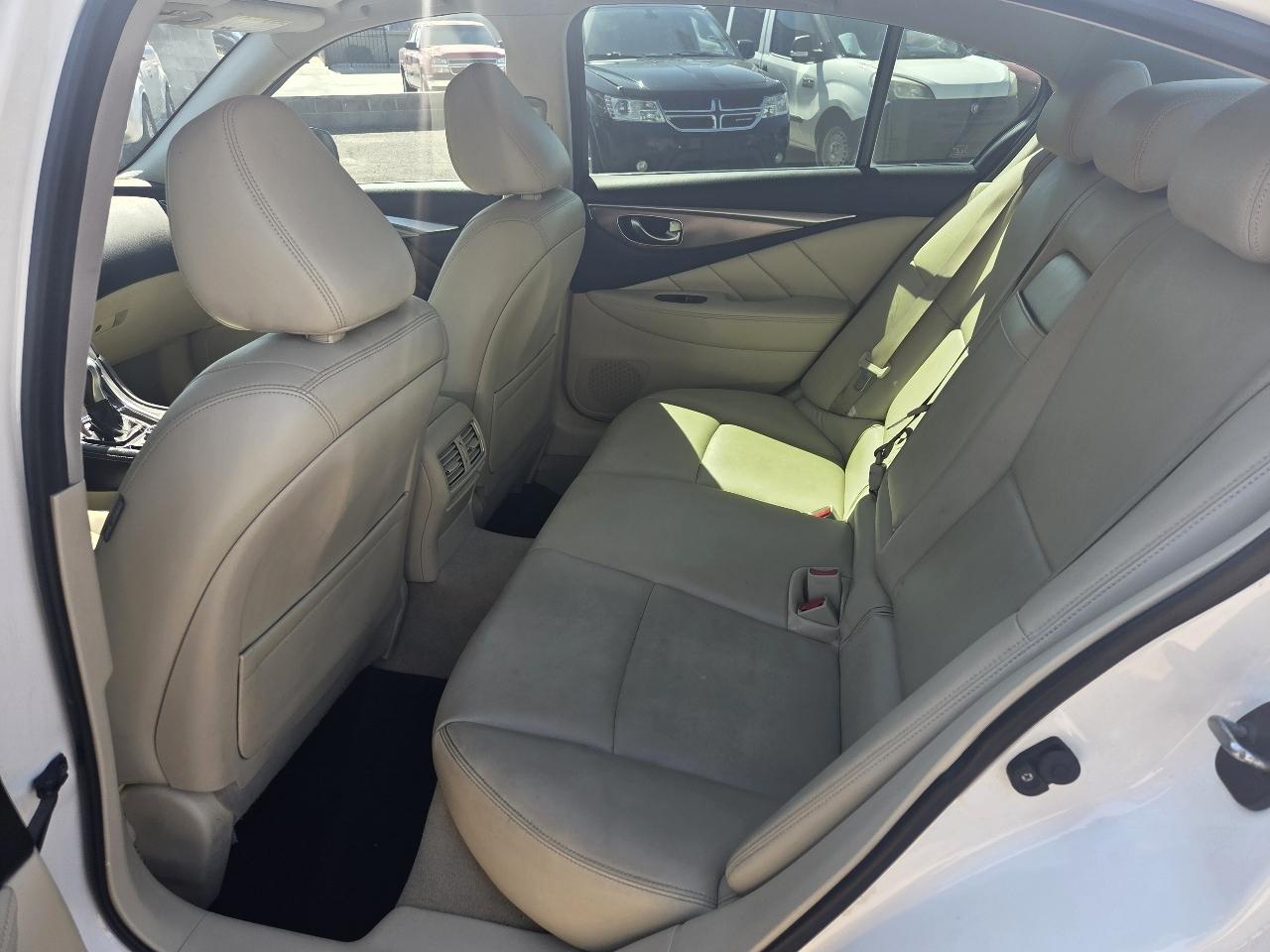 Infiniti Q50 3.0t Signature Edition RWD 2017