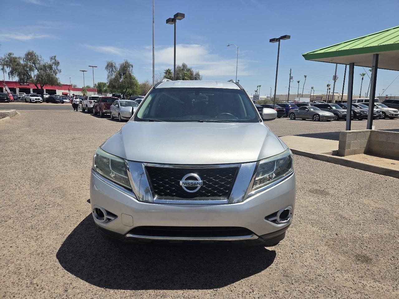 Nissan Pathfinder 2WD 4dr SV 2013