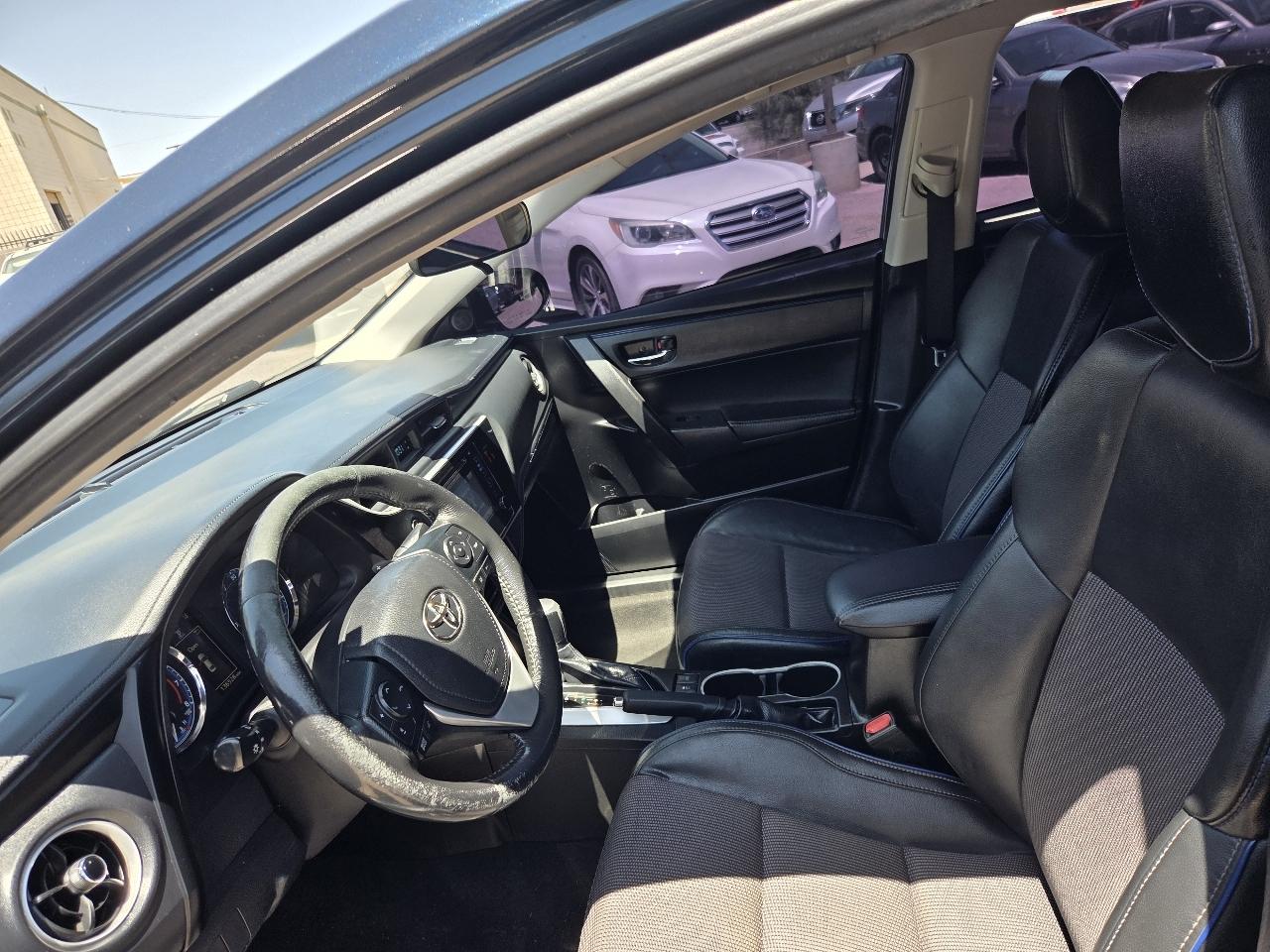 Toyota Corolla XLE CVT (Natl) 2018