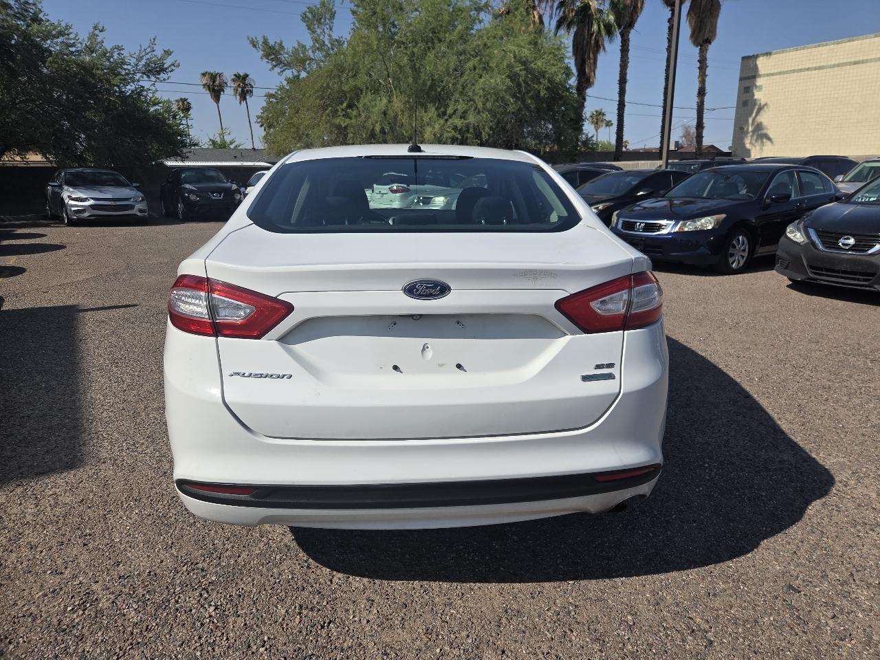 Ford Fusion 4dr Sdn SE FWD 2015