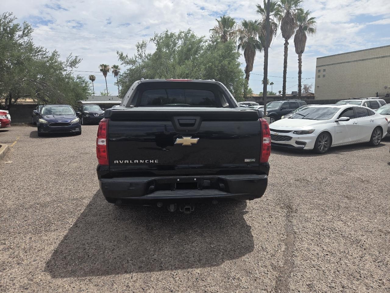 Chevrolet Avalanche 2WD Crew Cab LTZ 2010