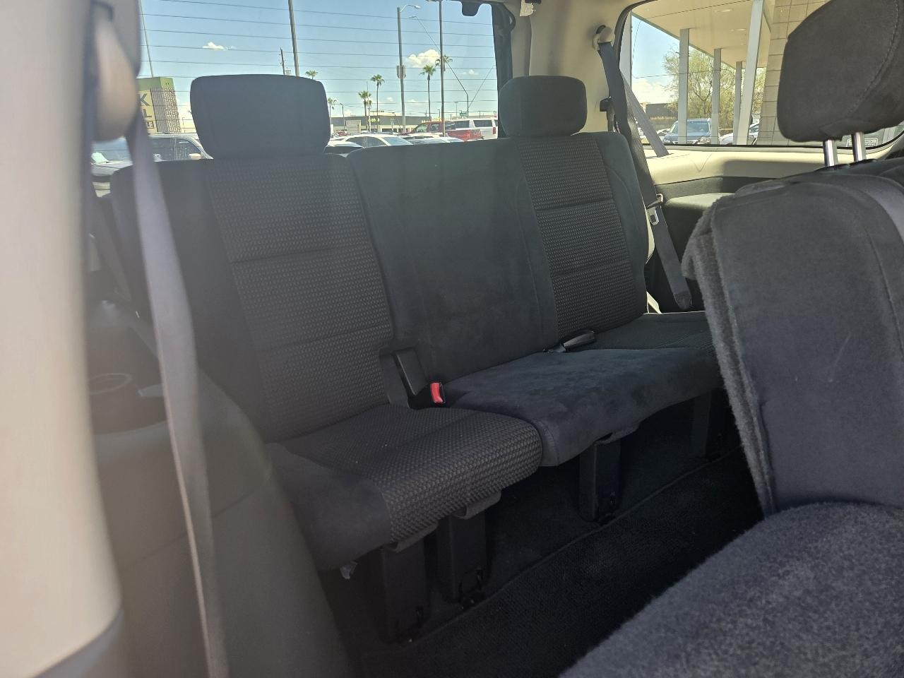 Nissan Armada 2WD 4dr SV 2015