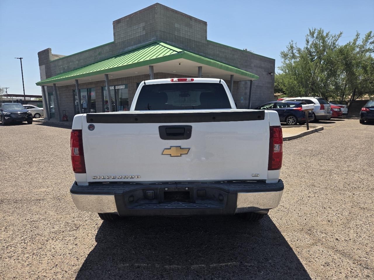 Chevrolet Silverado 1500 2WD Ext Cab 143.5" LS 2009
