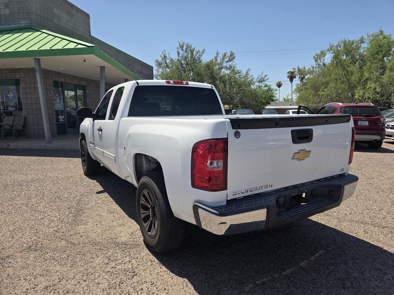 Chevrolet Silverado 1500 2WD Ext Cab 143.5" LS 2009