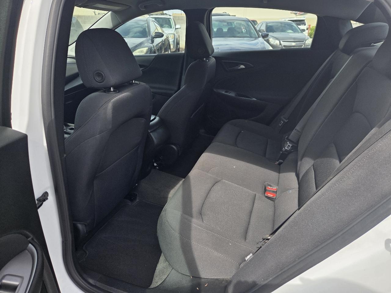 Chevrolet Malibu 4dr Sdn LS w/1FL 2024
