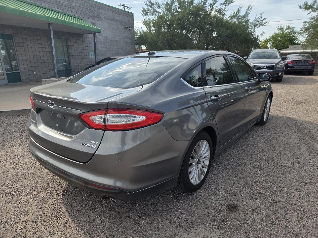 Ford Fusion 4dr Sdn SE Hybrid FWD 2013