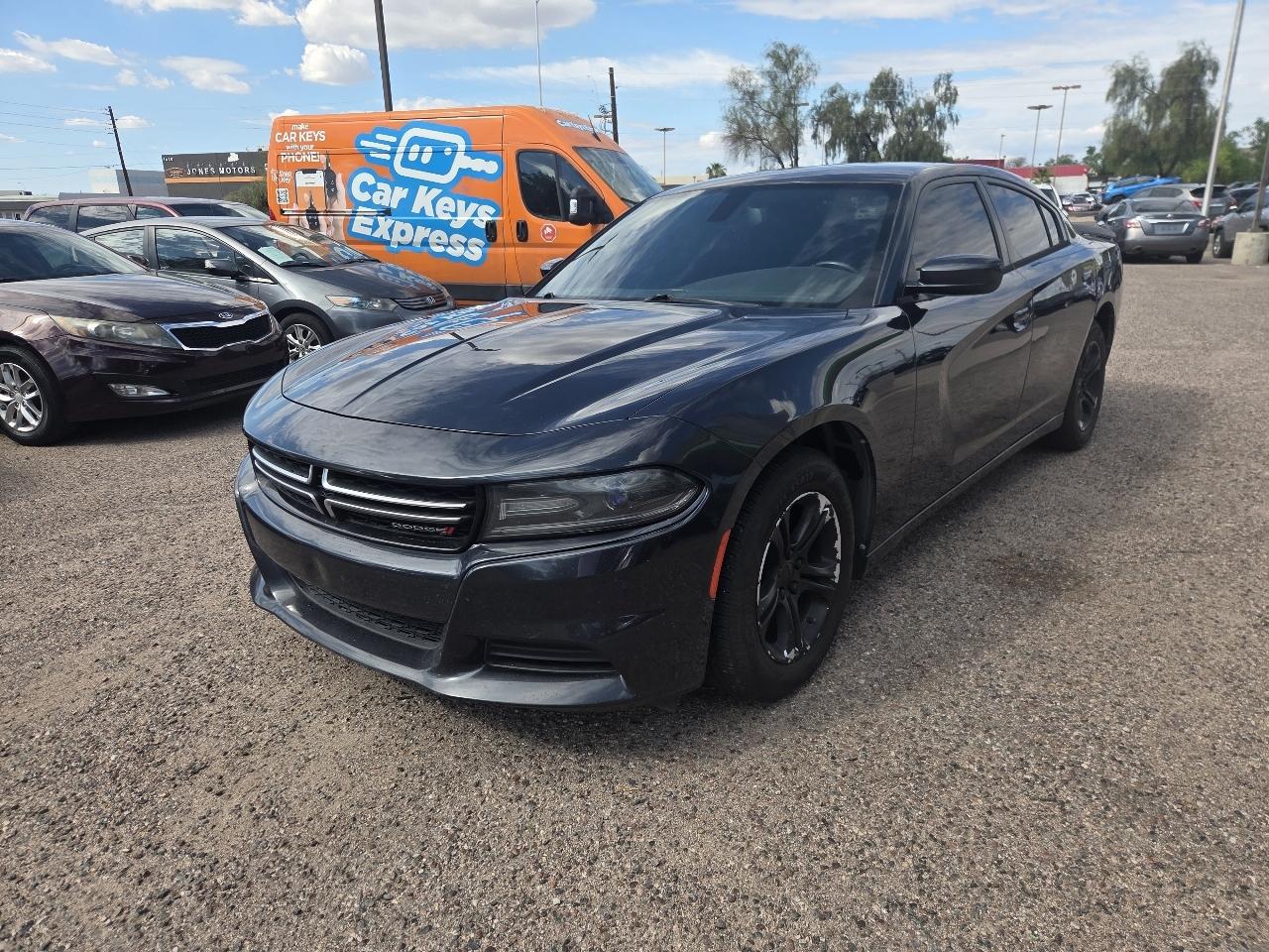 Dodge Charger 4dr Sdn SE RWD 2016