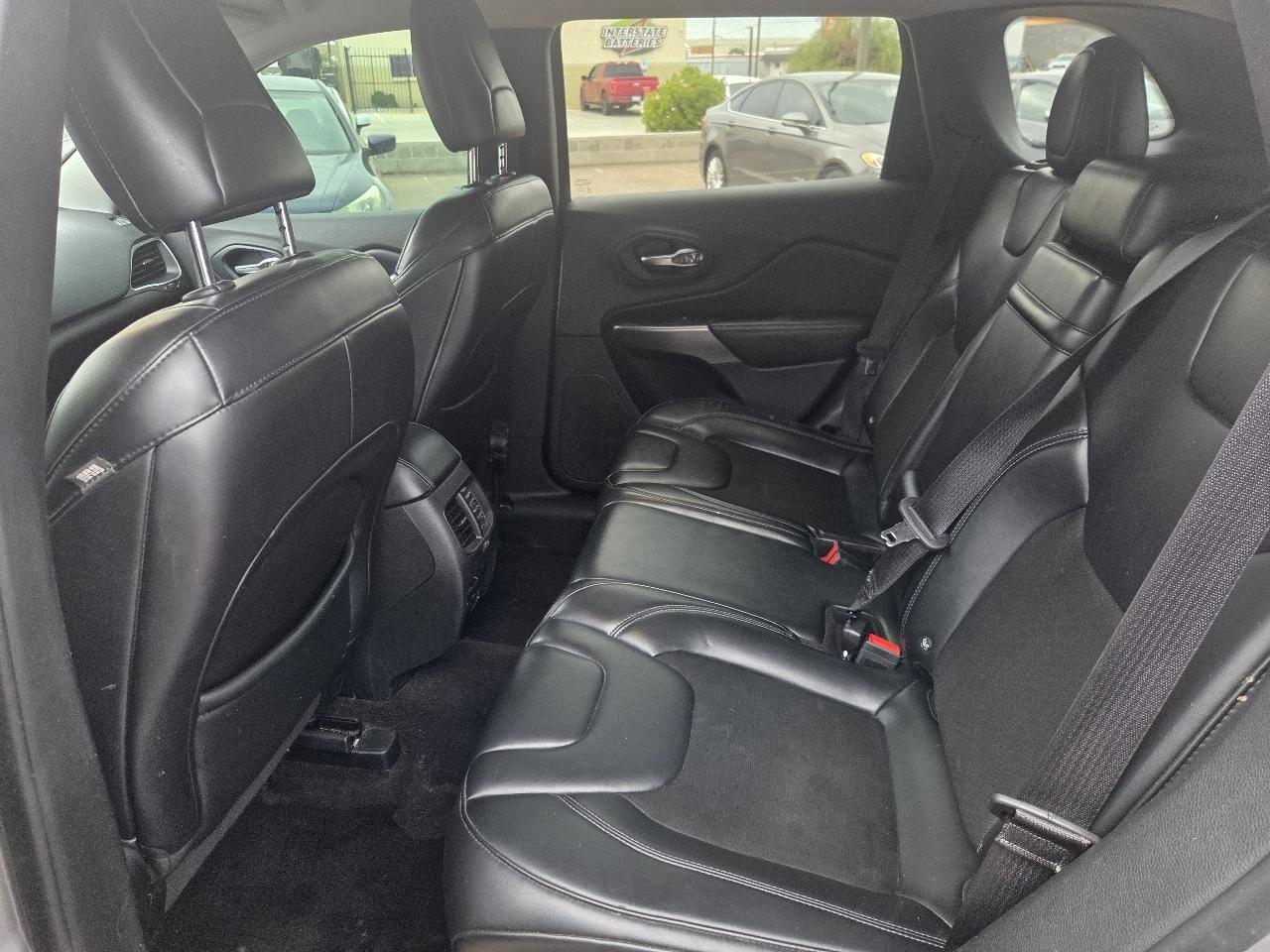 Jeep Cherokee Latitude Plus 4x4 2019