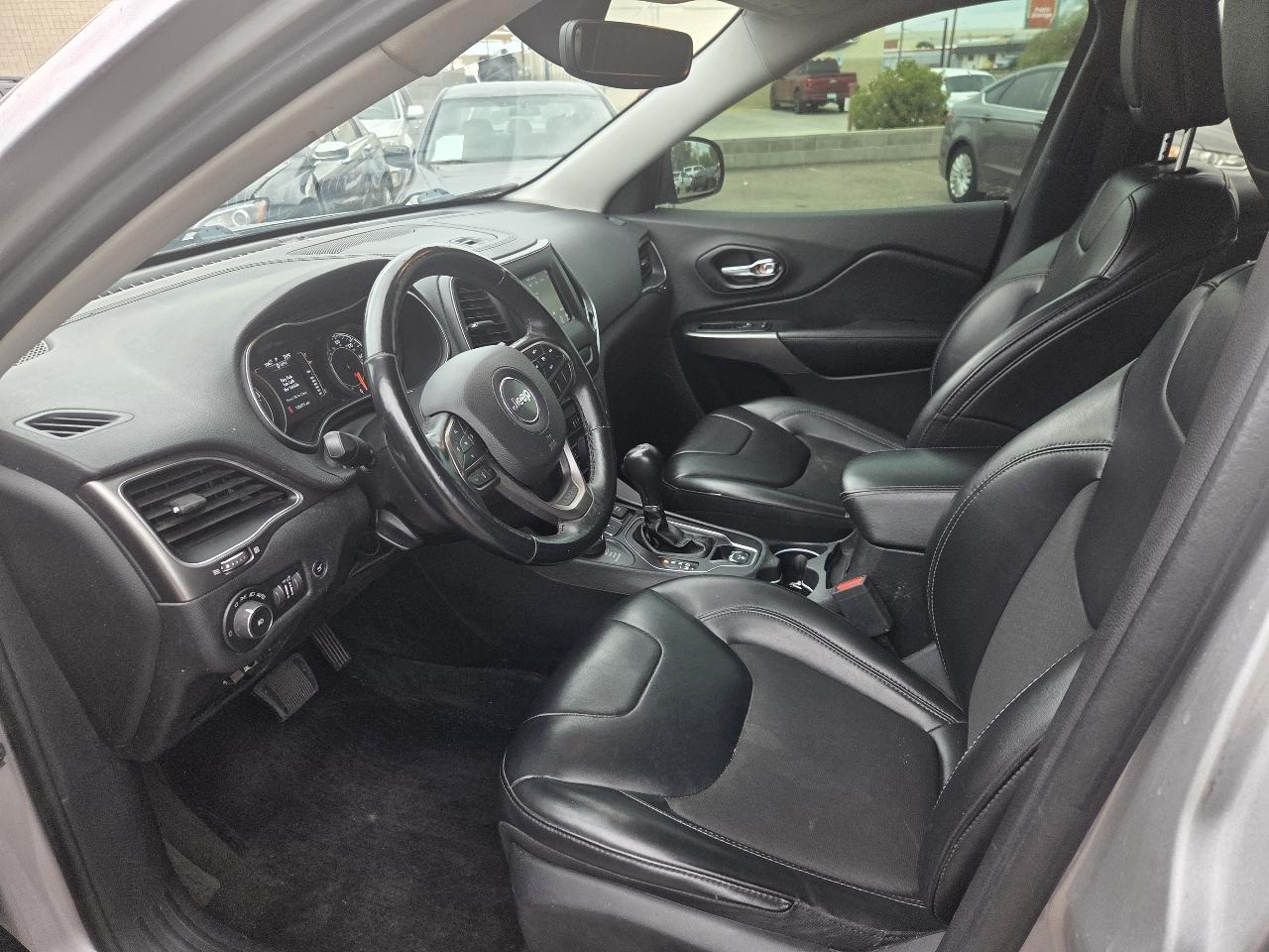 Jeep Cherokee Latitude Plus 4x4 2019