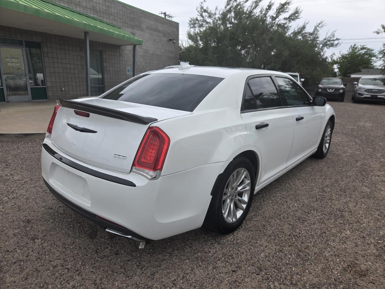 Chrysler 300 300C RWD 2017