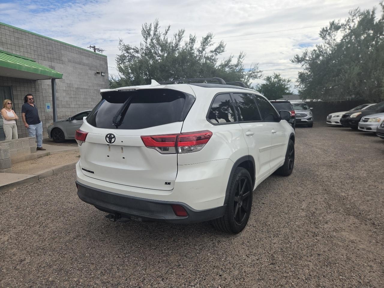 Toyota Highlander XLE V6 FWD (Natl) 2017
