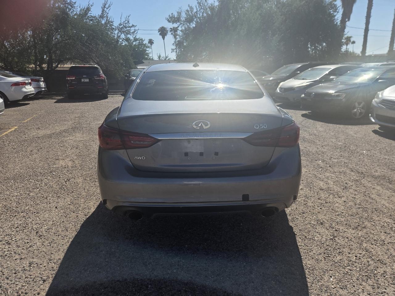 Infiniti Q50 3.0t LUXE AWD 2018