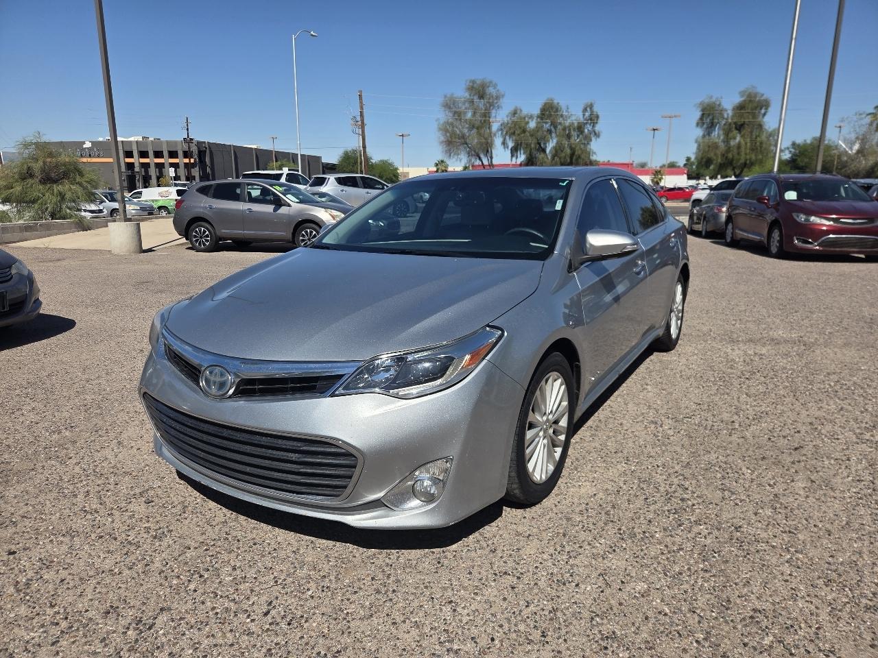Toyota Avalon Hybrid 4dr Sdn XLE Premium (Natl) 2015