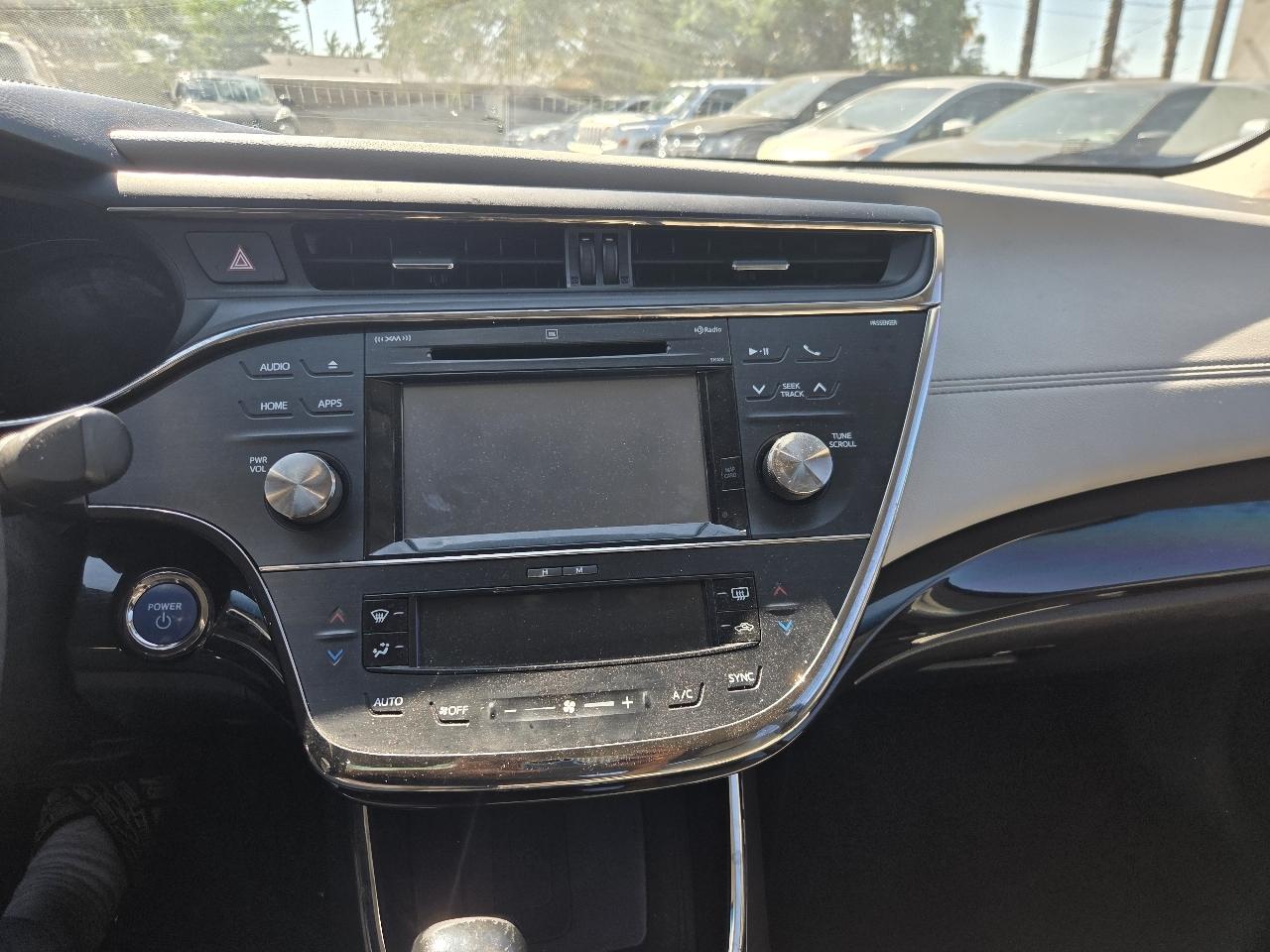 Toyota Avalon Hybrid 4dr Sdn XLE Premium (Natl) 2015