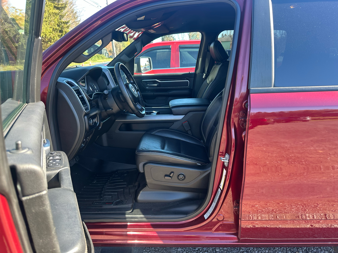 RAM 1500 Big Horn Crew Cab SWB 4WD 2019