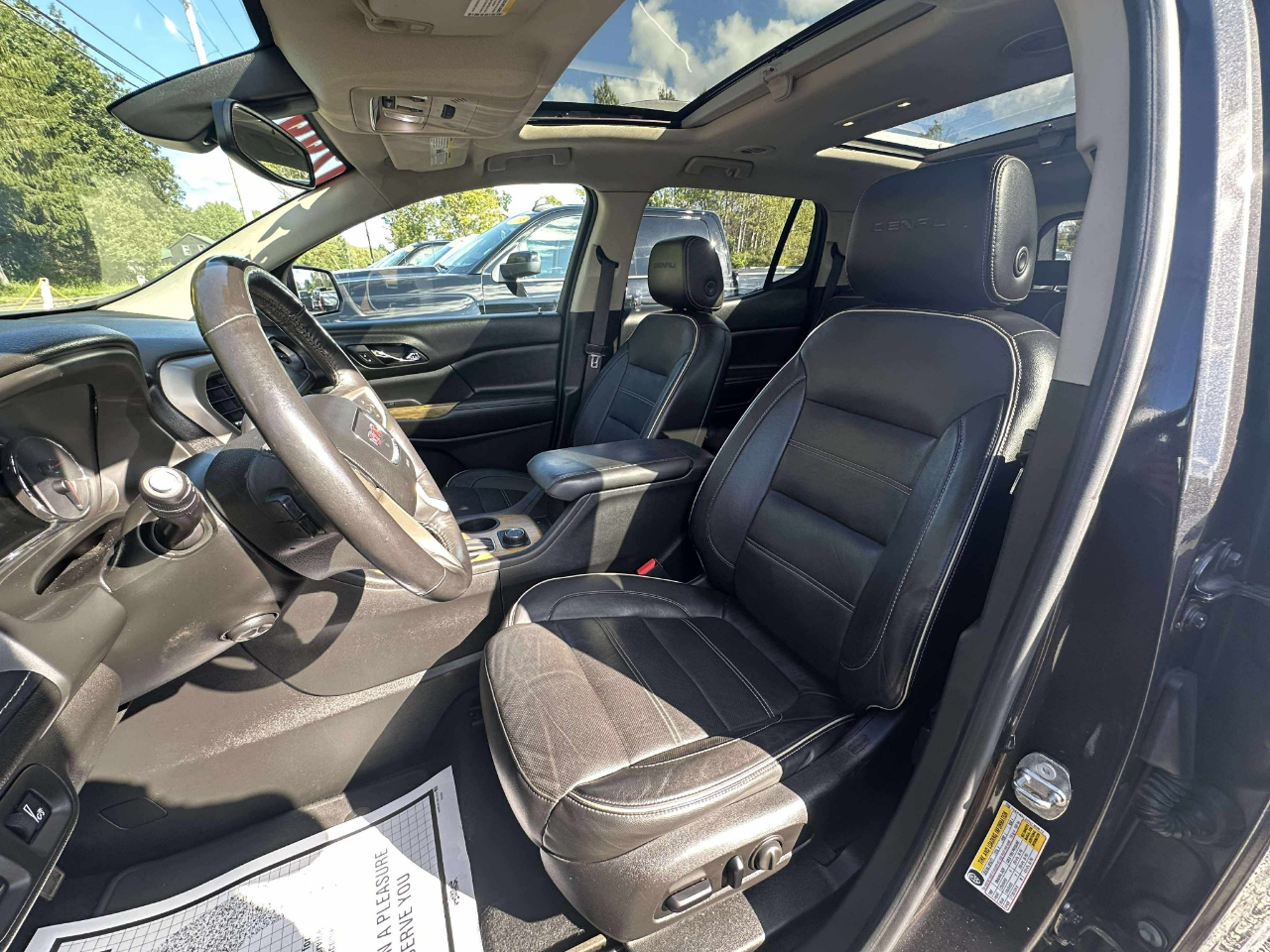 GMC Acadia Denali AWD 2017