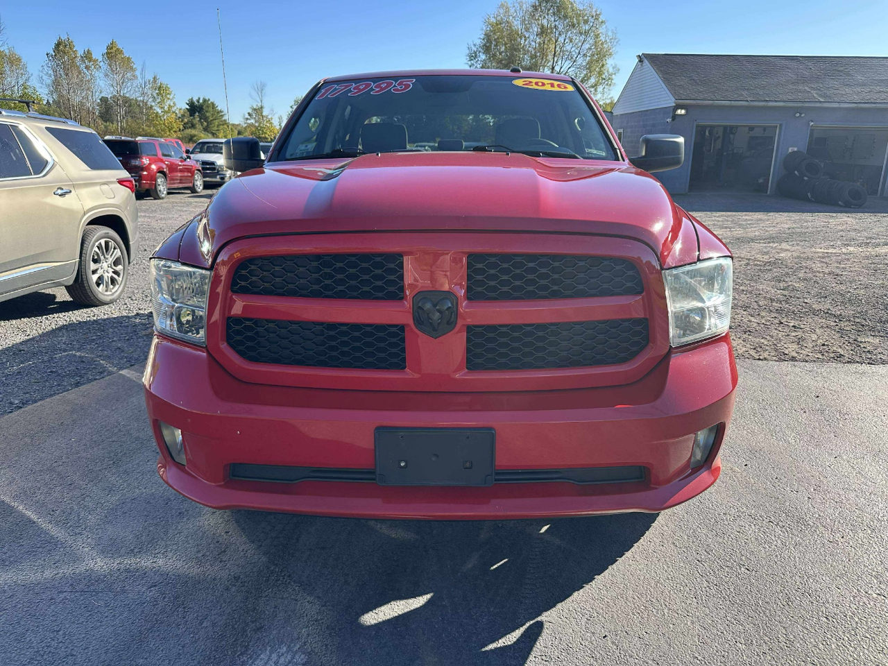 RAM 1500 Tradesman Crew Cab SWB 4WD 2016